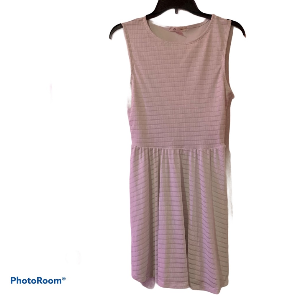 Forever 21 White Sleeveless dress Size M